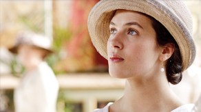 season2_characters_slideshow_sybil_07